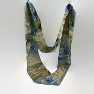 Infinity Magic Scarf 74" Vintage Blue Rose Polyester Green Floral Nature Garden